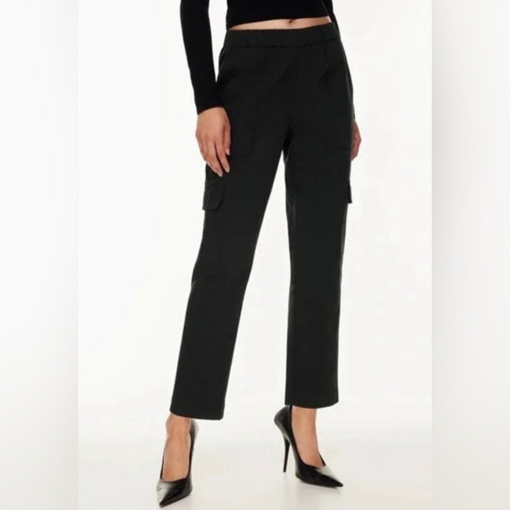 ARITZIA BABATON titan pant cargo straight leg black trousers size 4